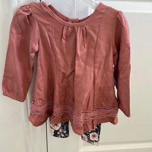 Rachel Zoe baby girl set fits 12 m.